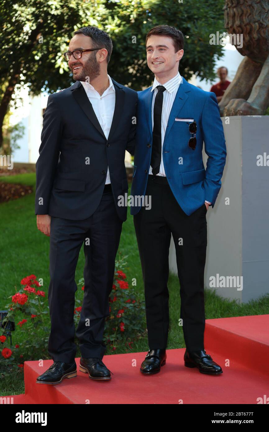 VENISE, ITALIE - SEPTEMBRE 01 : John Krokidas et Daniel Radcliffe assistent à la première « Kill Your Darlings » lors du 70e Festival du film de Venise Banque D'Images