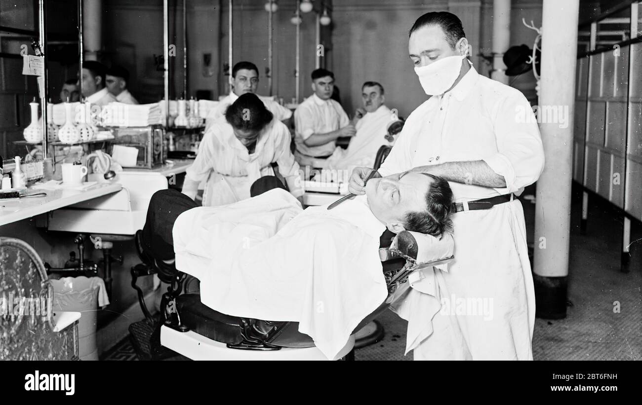 1918-1919. Une épidémie de grippe 'Spanish' s'est étendue à travers le monde. Au moins 20 millions de morts, bien que selon certaines estimations, le dernier numéro sans frais à 50 millions de dollars. Il est estimé qu'entre 20  % et 40  % de l'ensemble de la population mondiale est devenue malade Banque D'Images