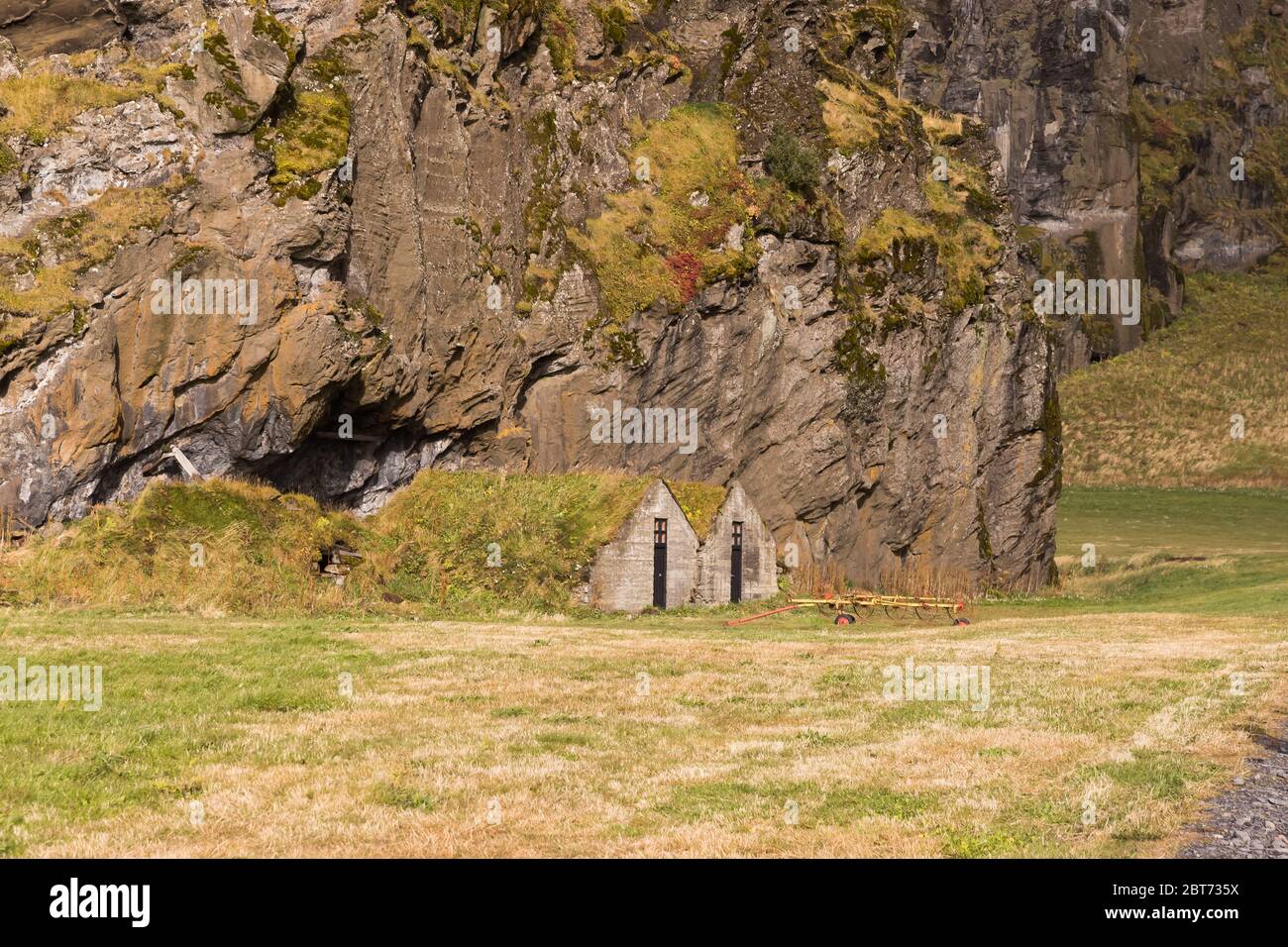 Vue sur la nature en Islande. Maisons de montagne Banque D'Images