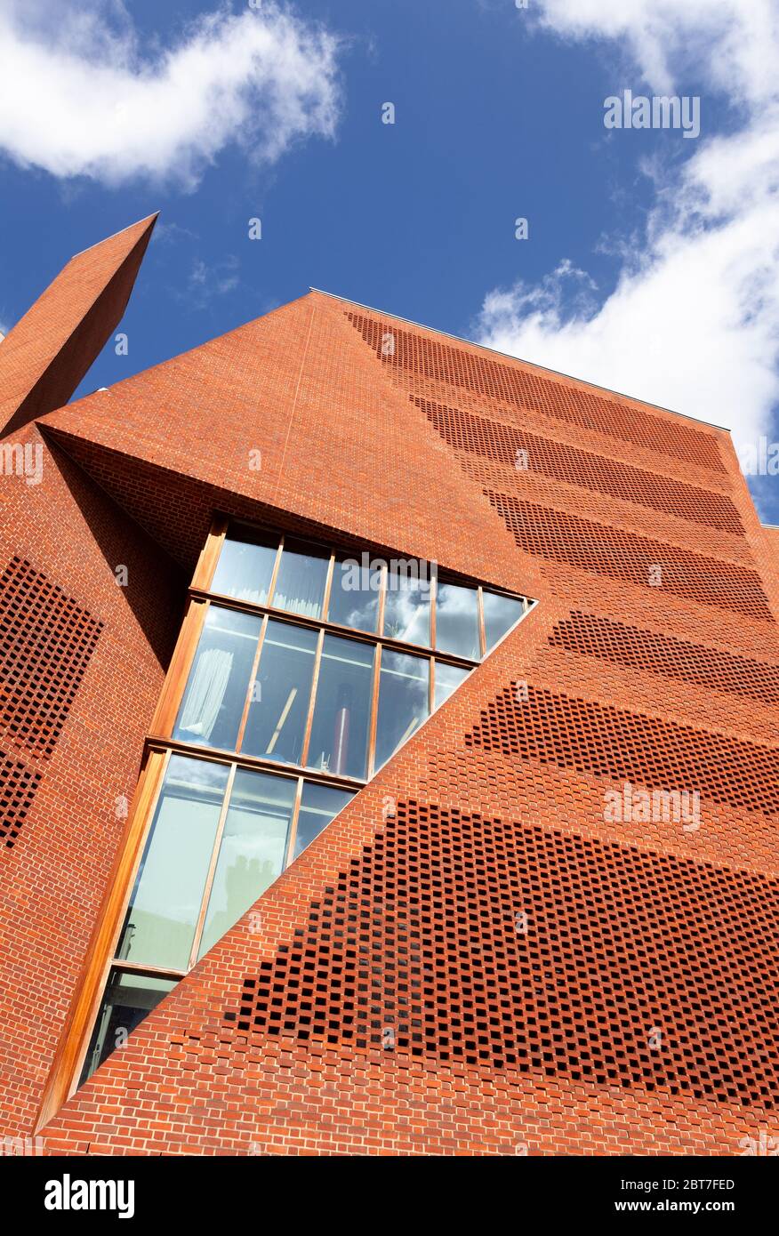 A vu le centre étudiant de Swee Hock, construit en 2013 par O'Donnell et Tuomey Architects Banque D'Images