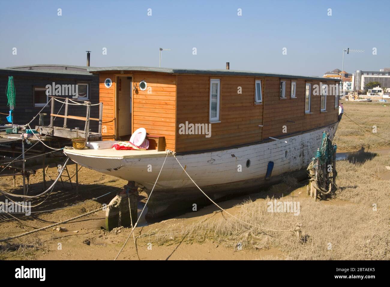 vieux bateaux à shoreham sur la côte est du sussex Banque D'Images