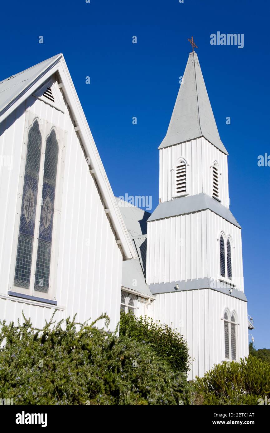 Église anglicane en bois de St. Peters à Akaroa, péninsule de Banks, quartier Canterbury, Île du Sud, Nouvelle-Zélande Banque D'Images