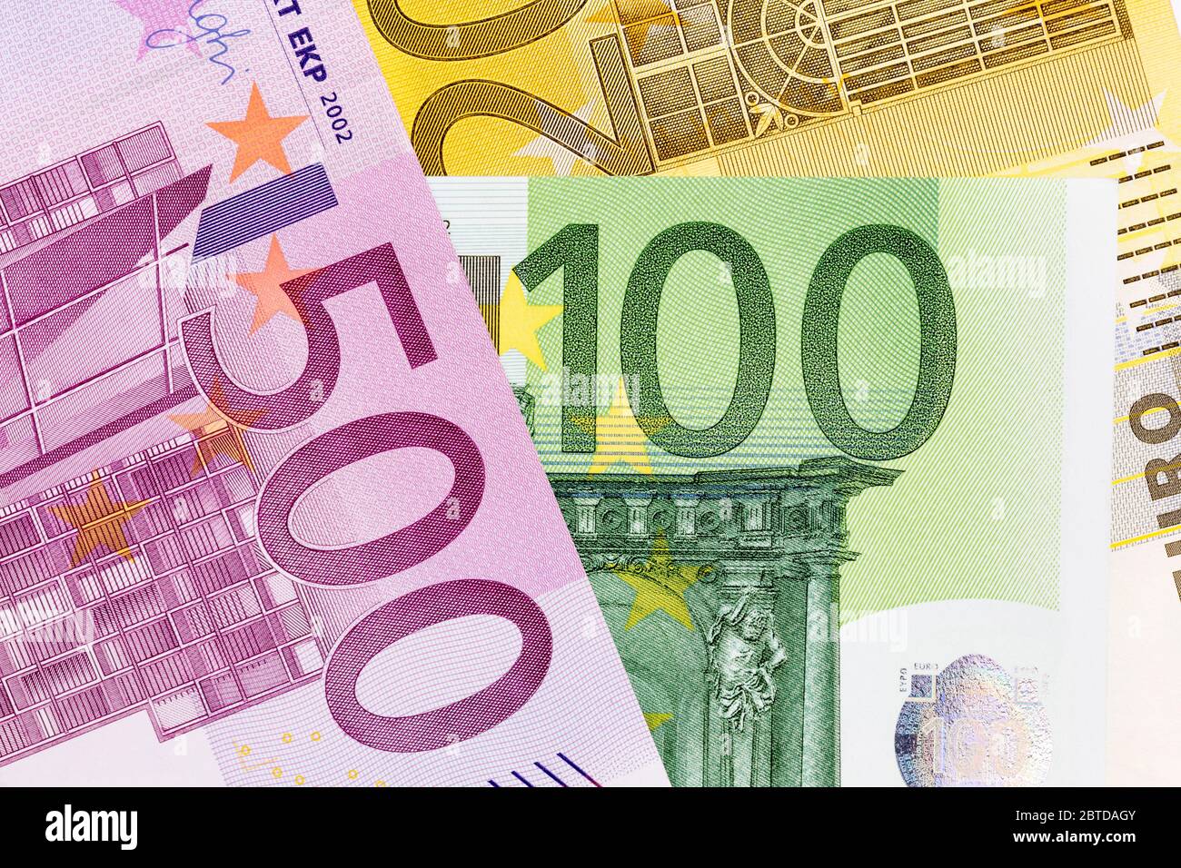 Contexte de l'euro: Un, deux, cinq cents. Banque D'Images