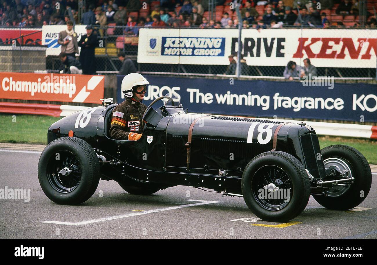 Nick Mason, qui a fait ses courses à l'ERA lors d'une réunion de course du VSCC à la fin des années 1980 Banque D'Images