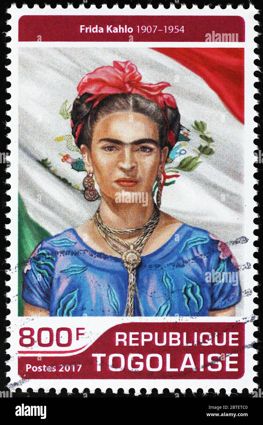 Autoportrait avec drapeau mexicain de Frida Kahlo sur timbre Banque D'Images