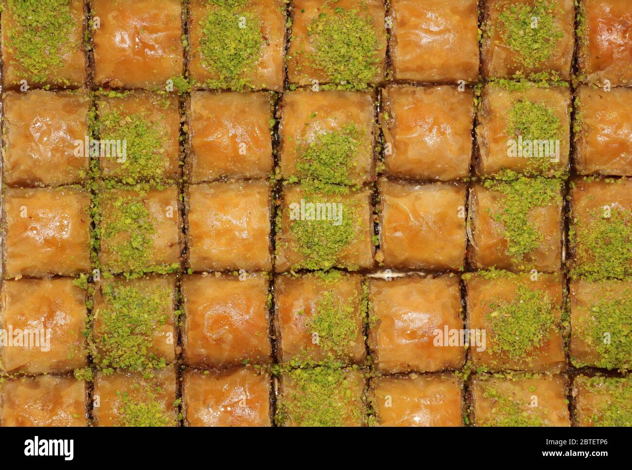 Le baklava est un dessert turc traditionnel. Il est fait de pistachio et de noyer. La pâte fine et le sorbet au sucre sont utilisés dans la fabrication de la baklava. Banque D'Images