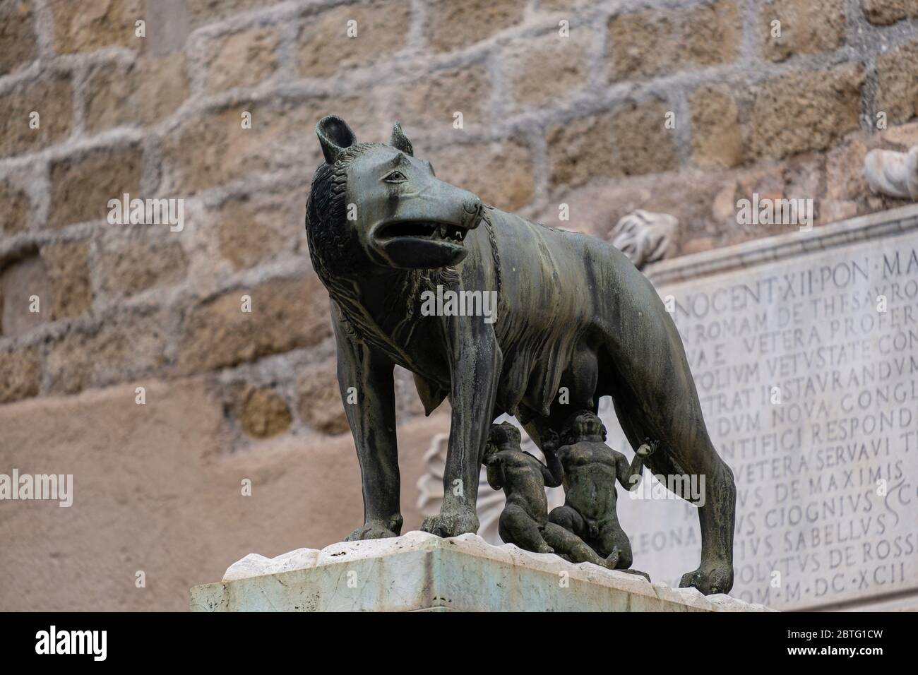 Luperca, la loup-elle qui, selon la mythologie romaine, a nourri Romulus et Remus, fondateurs de Rome, Rome, Lazio, Italie. Banque D'Images