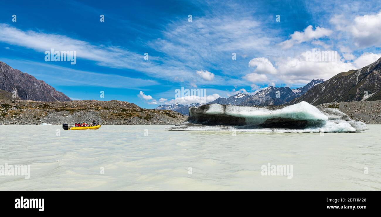 Lac glaciaire Tasman dans le parc national Aoraki Mount Cook, Canterbury, Nouvelle-Zélande Banque D'Images