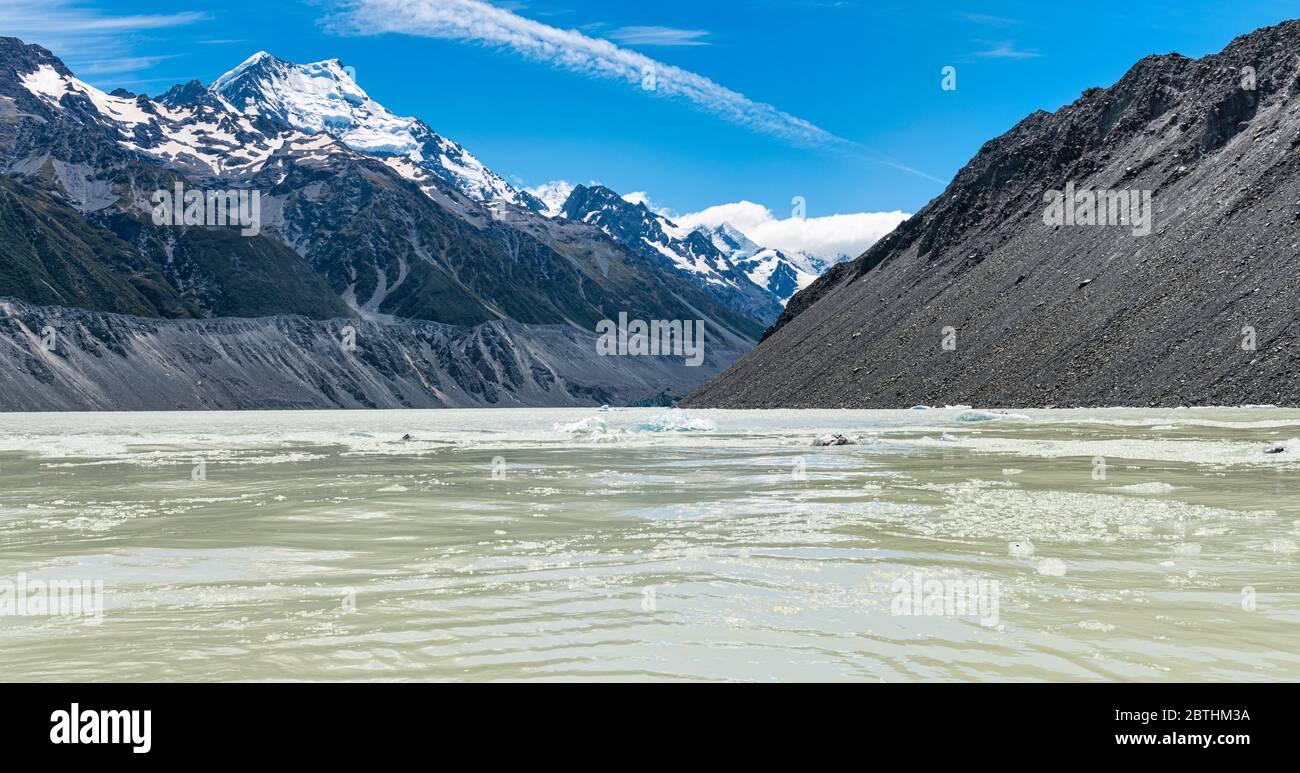 Lac glaciaire Tasman dans le parc national Aoraki Mount Cook, Canterbury, Nouvelle-Zélande Banque D'Images