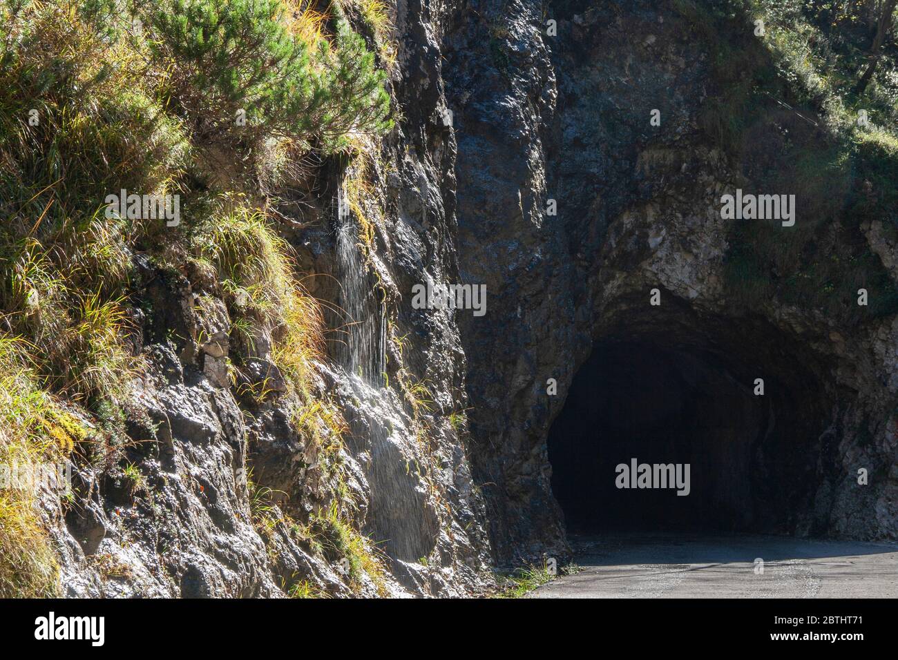 Tunnel de la galerie sur les dolomites 3 Banque D'Images