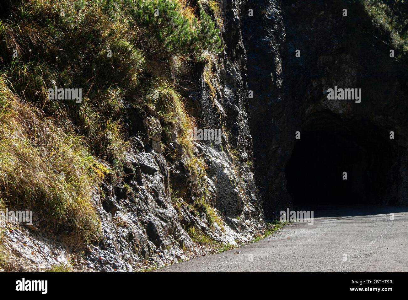 Tunnel de la galerie sur les dolomites 3 Banque D'Images