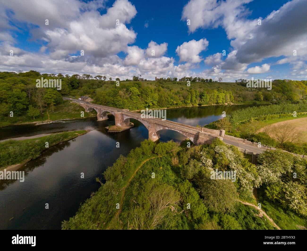 La frontière entre l'Angleterre et l'Écosse se trouve à Ladykirk et au pont Norham qui traverse la rivière Tweed Banque D'Images