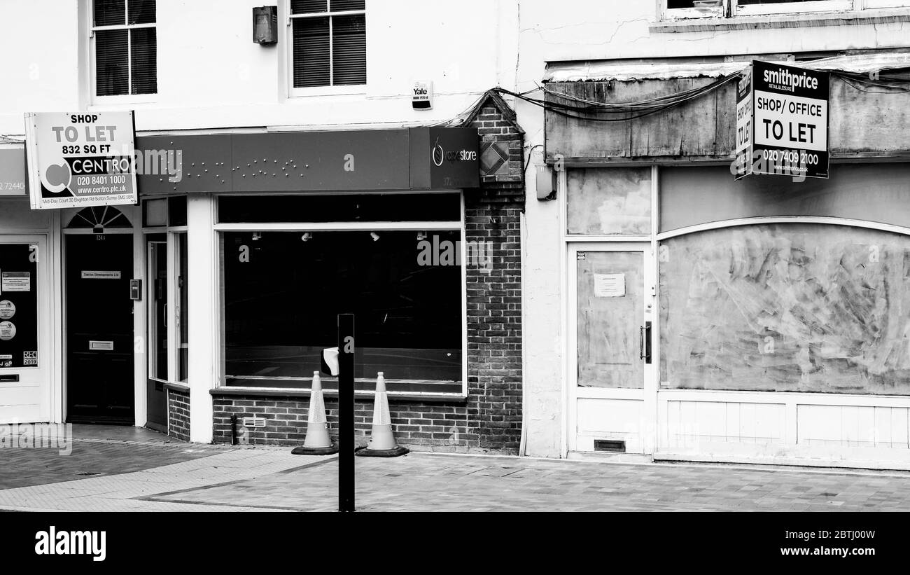 Vide fermé High Street Shops dans le sud de Londres pendant le coronavirus britannique 2020 soulignant les dommages pour les industries de détail Banque D'Images