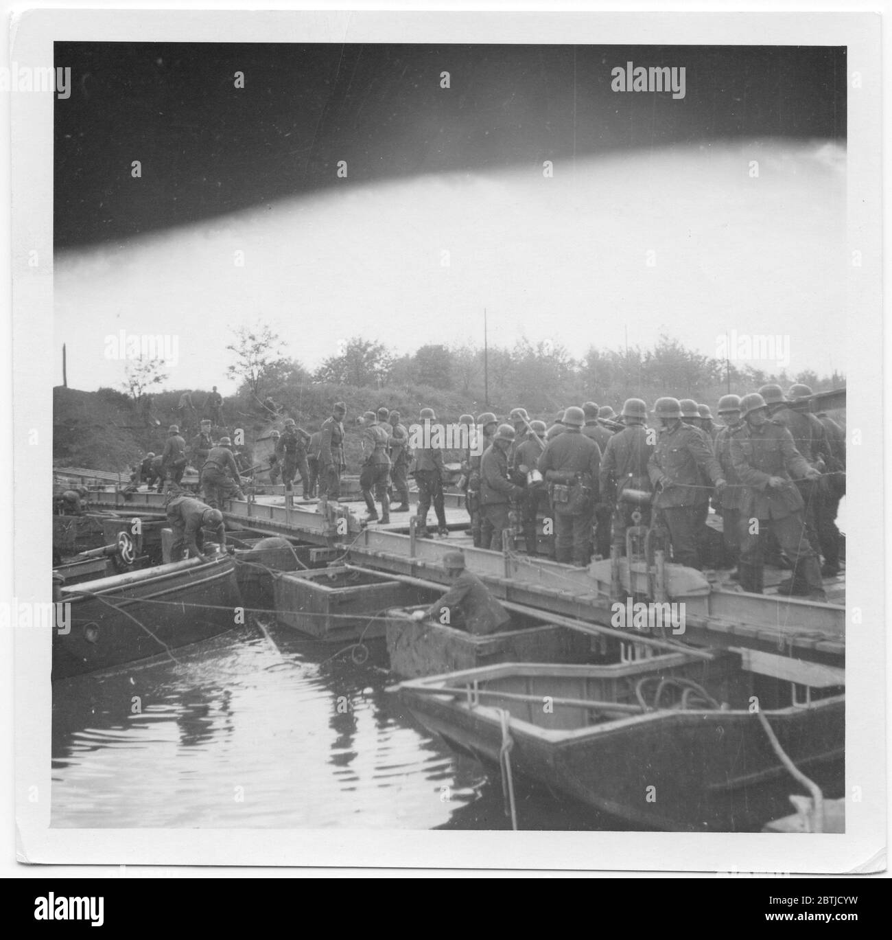 Photographies illustrant des activités militaires en France, mai - juin 1940. On y a inclus des photographies de Rommel, Guderian, Dreuz, Bottcher, général italien Garaboldi, Lucie Rommel, des photos de Rommel avec Hitler. Photographies de matériel et de troupes arrivant et en action, de la collection personnelle de Rommel. Banque D'Images