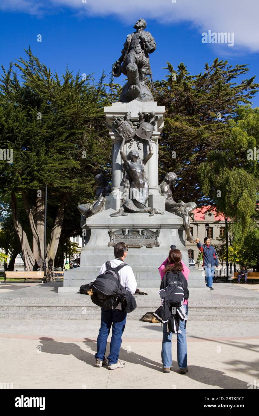 Monument de l'amiral Ferdinand Magellan, Plaza de Armas, ville de Punta Arenas, province de Magallanes, Patagonie, Chili, Amérique du Sud Banque D'Images