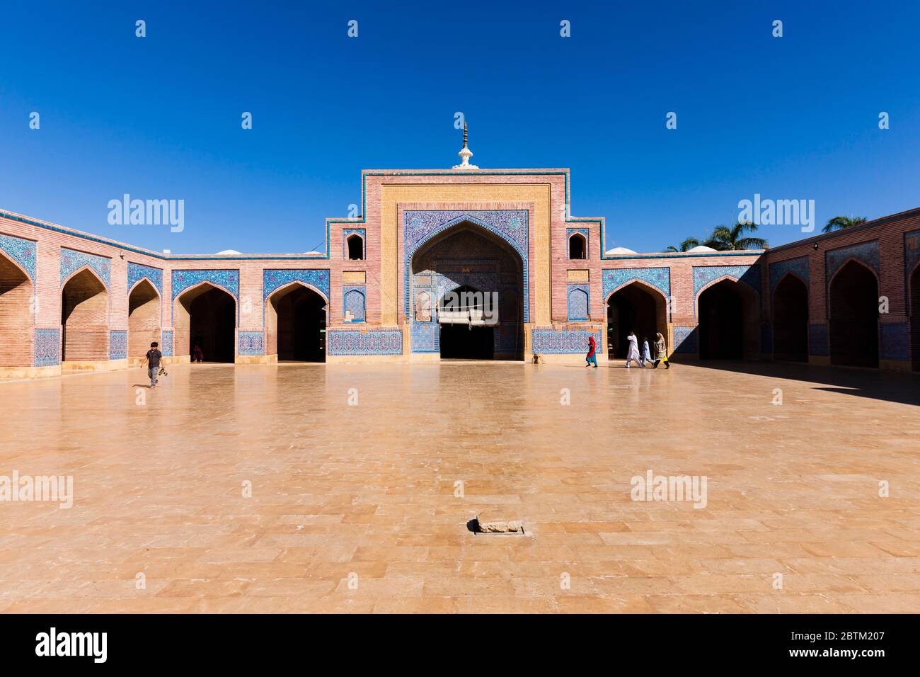 Cour de la mosquée Shah Jahan, Jamia Masjid de Thatta, Thatta, province de Sindh, Pakistan, Asie du Sud, Asie Banque D'Images
