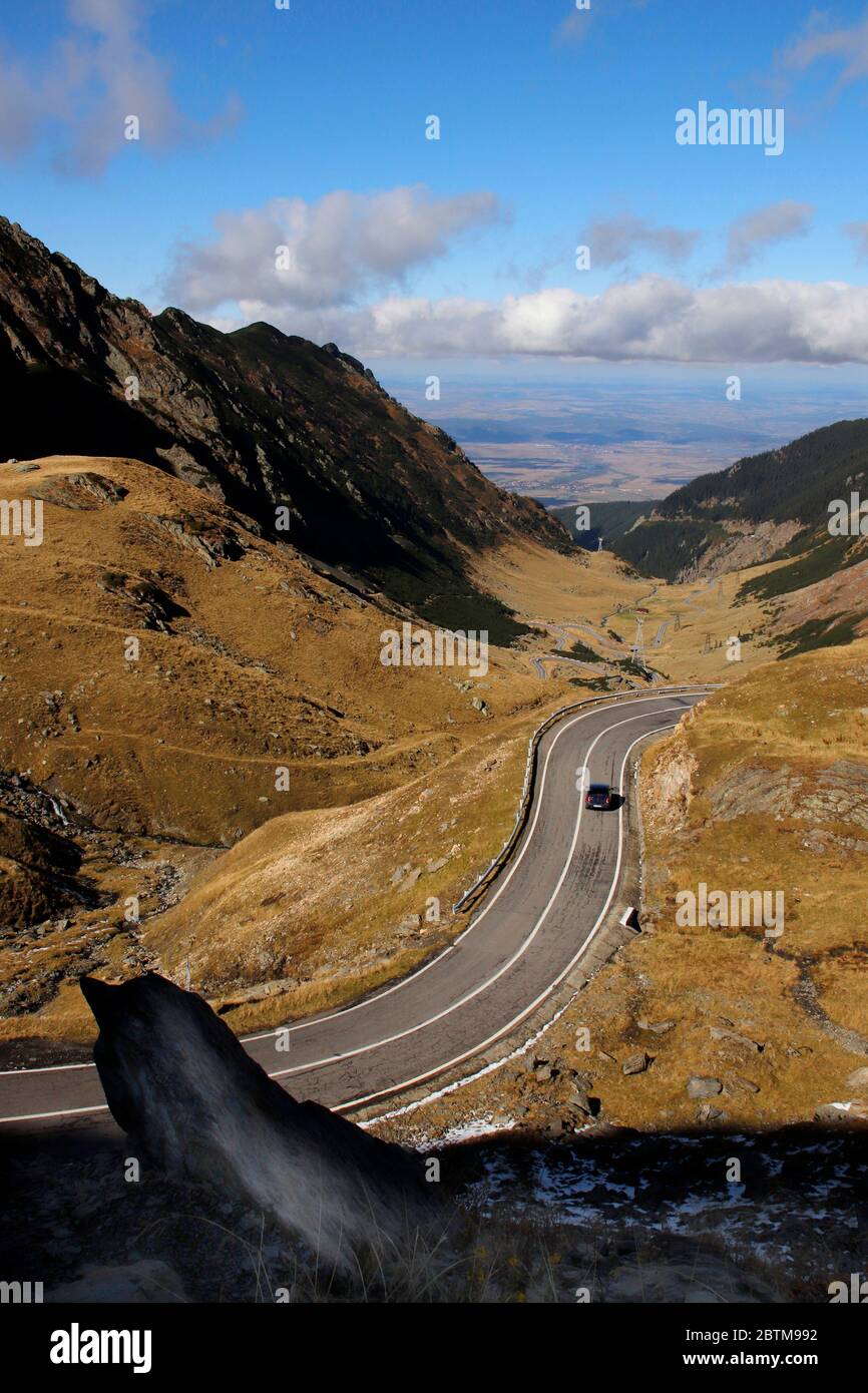 Le passage Transfagarasan est le passage au-dessus des Carpates en Roumanie et est l'une des routes de montagne les plus spectaculaires au monde Banque D'Images