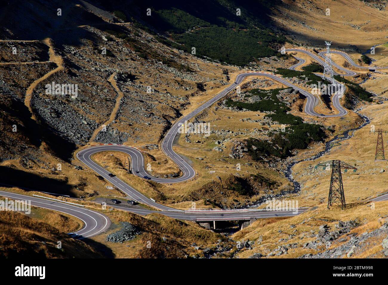 Le passage Transfagarasan est le passage au-dessus des Carpates en Roumanie et est l'une des routes de montagne les plus spectaculaires au monde Banque D'Images