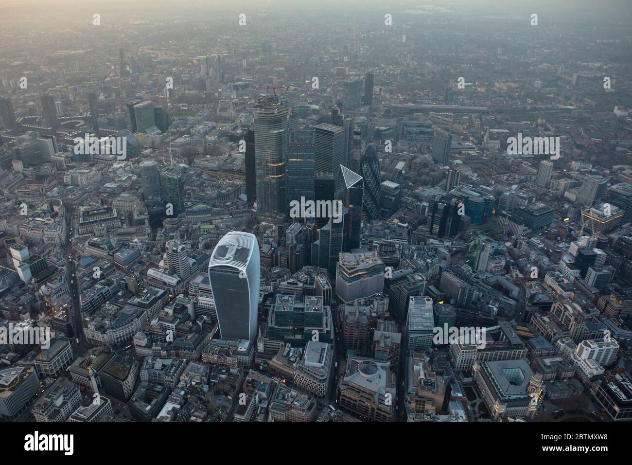 Vue aérienne de la ville de Londres à Dusk Banque D'Images