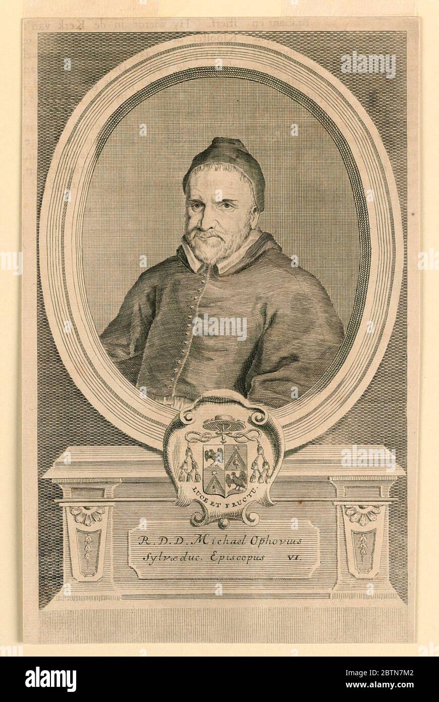 Portrait de Michael Ophovius évêque de Sylva. Recherche en ProgressWithin un cadre ovale est le portrait de buste d'un religieux, portant une tête de crâne allongée et une barbe. Ci-dessous, son escutcheon et sa devise, et son inscription. Banque D'Images