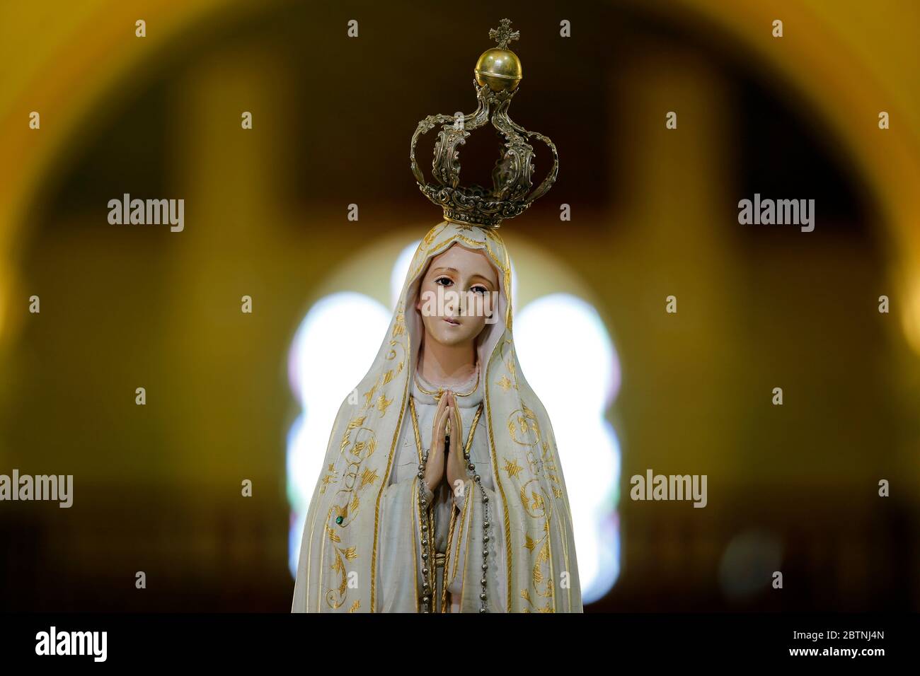 Statue de l'image de Notre Dame de Fatima, Mère de Dieu dans la religion catholique, Notre Dame du Rosaire de Fatima, la Vierge Marie Banque D'Images