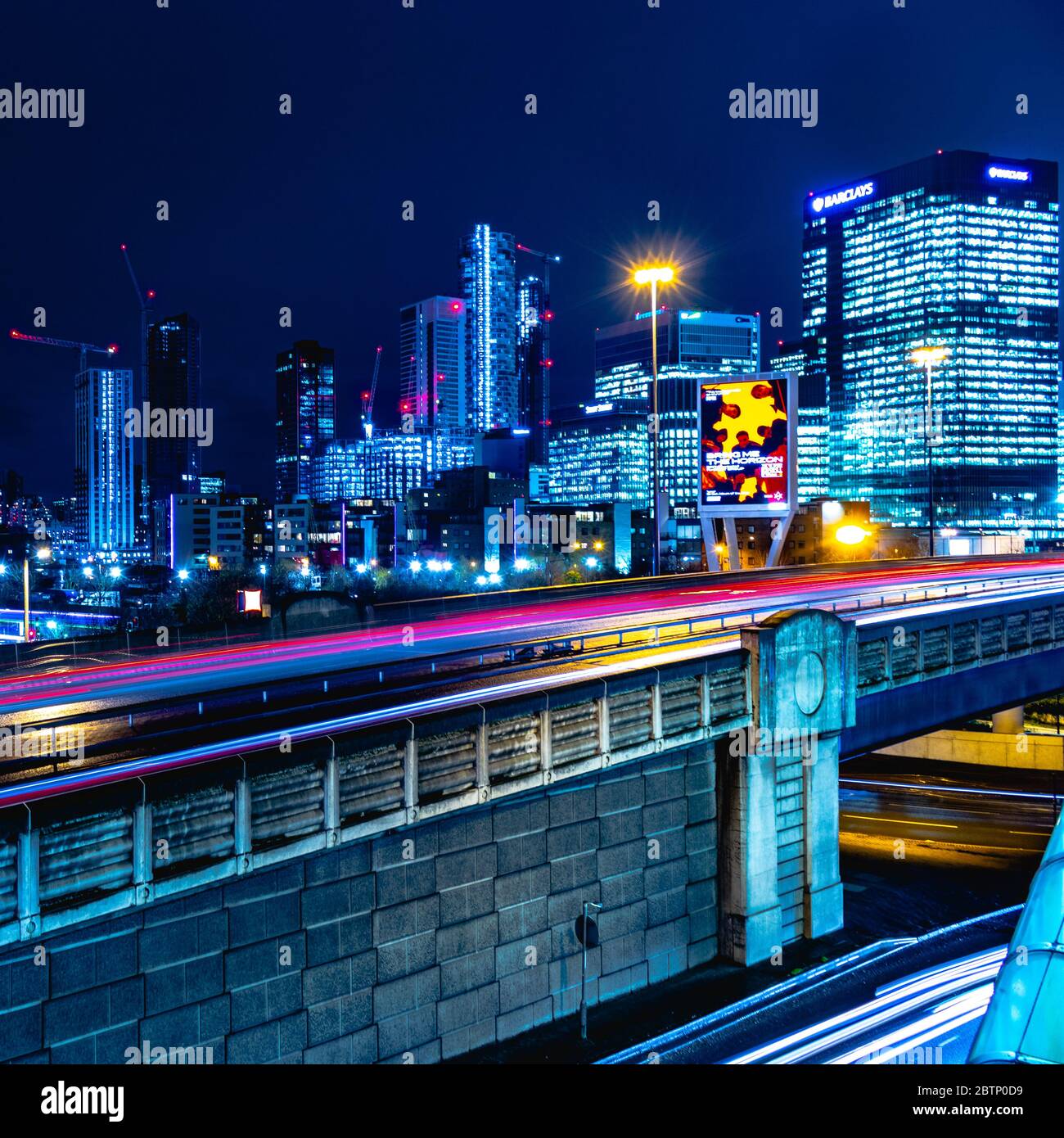 Canary Wharf vu de Blackwall DLR Stop Banque D'Images