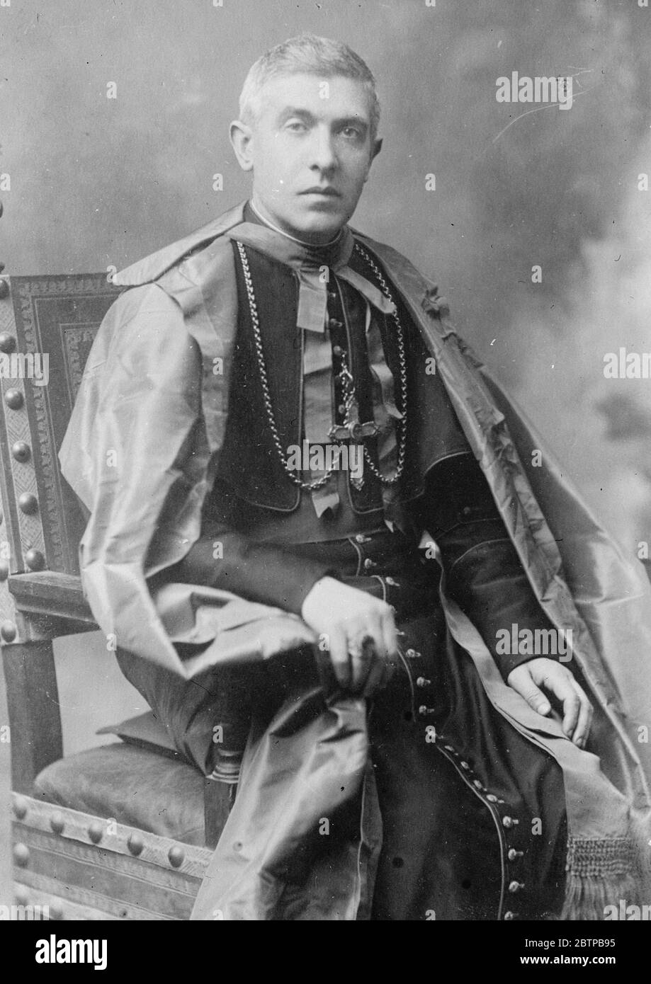 Nouvel archevêque de Turin . Mgr Mauritio Fosseti , évêque de Sassari en Sardaigne , qui vient d'être nommé en haute honneur par le Pape . 16 décembre 1930 . Banque D'Images
