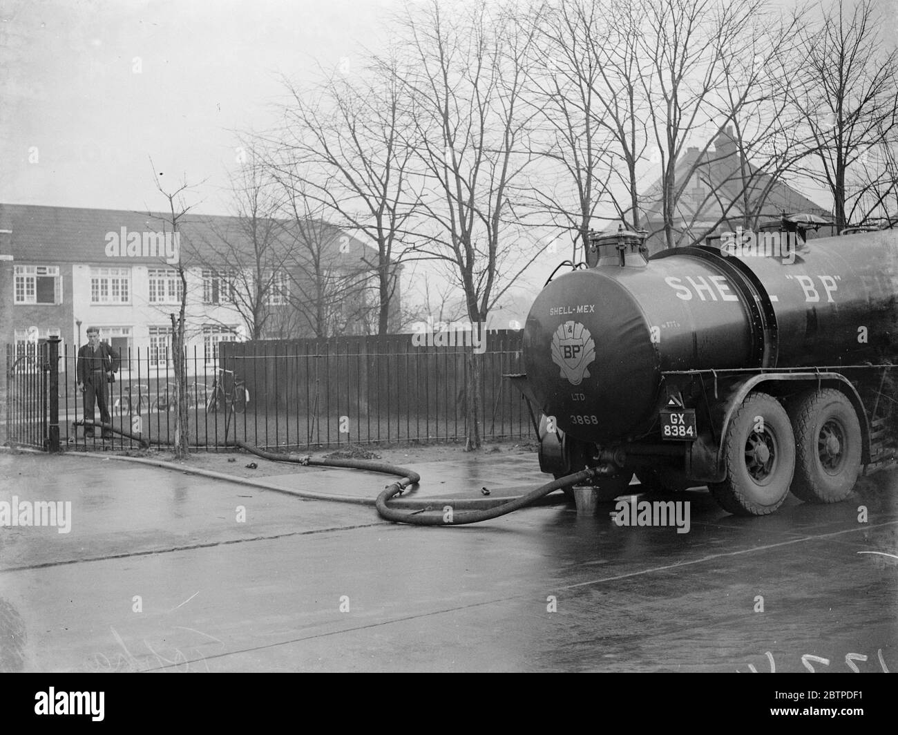Chauffage de l'école d'huile . 1934 Banque D'Images