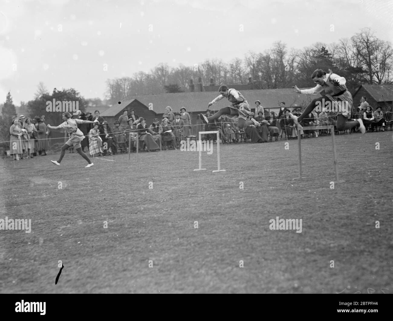 Sports universitaires Swanley . La course haies . 1936 Banque D'Images