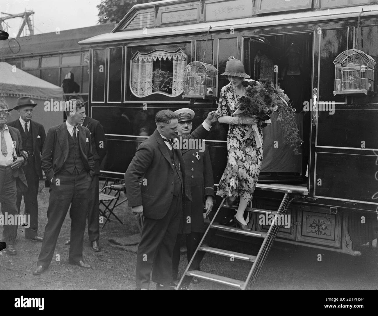 Lady Diana Cooper . Lady Diana à la grande foire de campagne aux Jardins botaniques royaux , Regents Park , Londres , qu'elle a ouvert . 30 juillet 1932 Banque D'Images