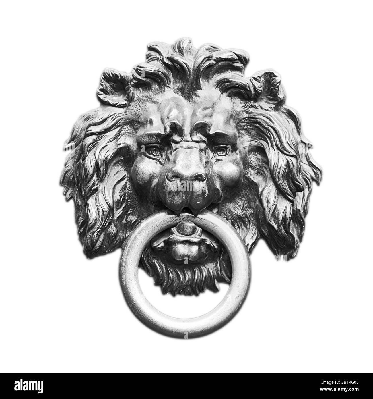 Tête de lion en bronze vintage en noir et blanc isolée sur fond blanc Banque D'Images