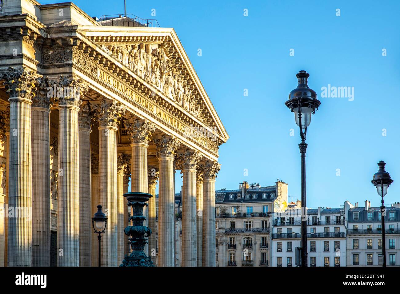 Paris, France - 5 avril 2020 : 20e jour de confinement en raison de Covid-19 devant le Panthéon à Paris Banque D'Images