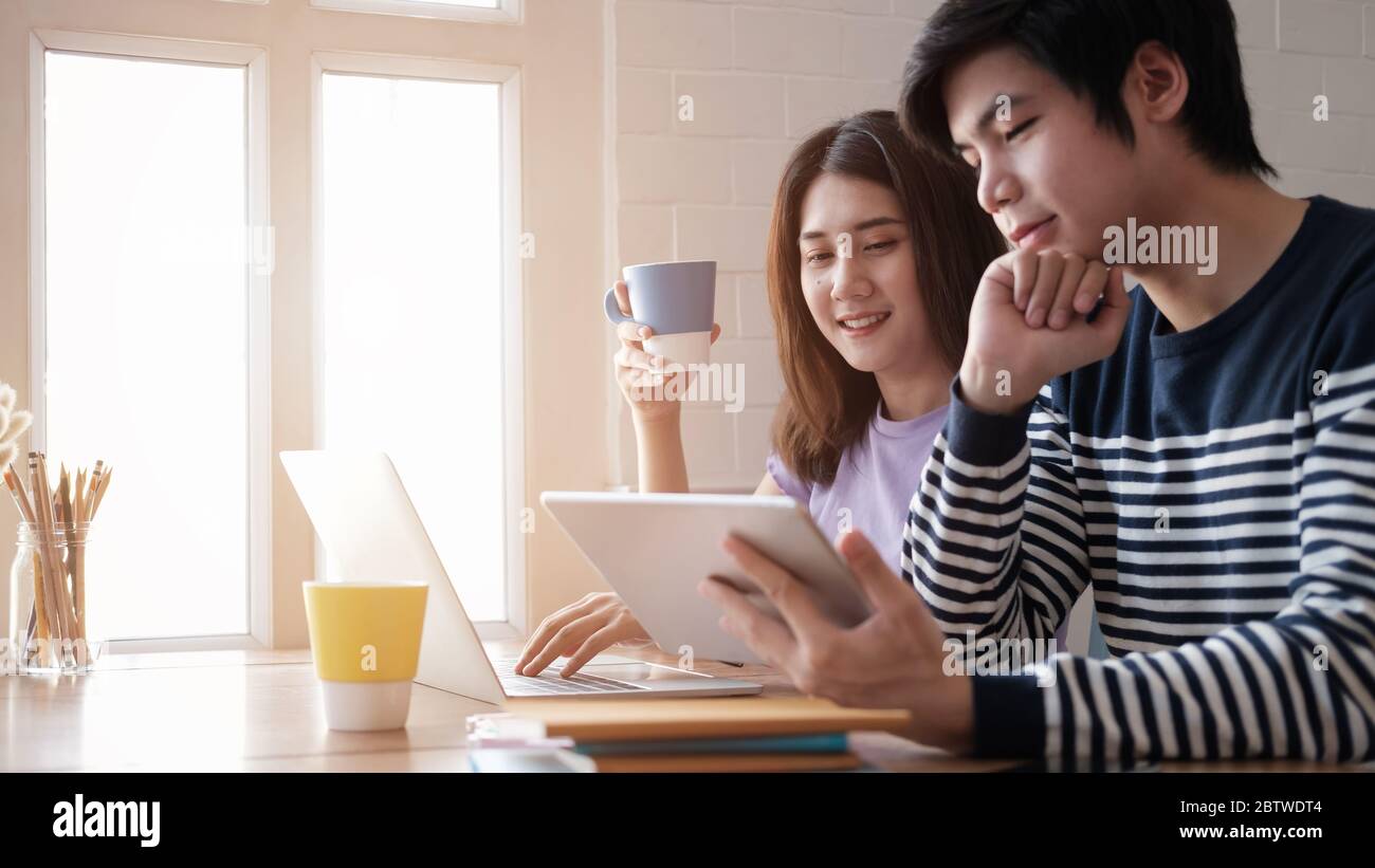 Démarrage diversité travail d'équipe concept de réunion de brainstorming. Planification de l'équipe d'affaires de l'employé démarrez un nouveau projet Banque D'Images