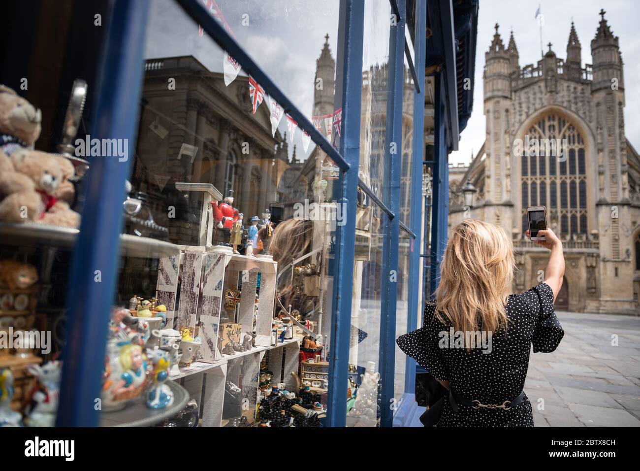 Bath, Somerset, Royaume-Uni. 17 mai 2020. Bath voit un retour à la normalité provisoire après que les restrictions de verrouillage ont été assouplies, alors que les habitants et les voyageurs d'une journée reviennent Banque D'Images