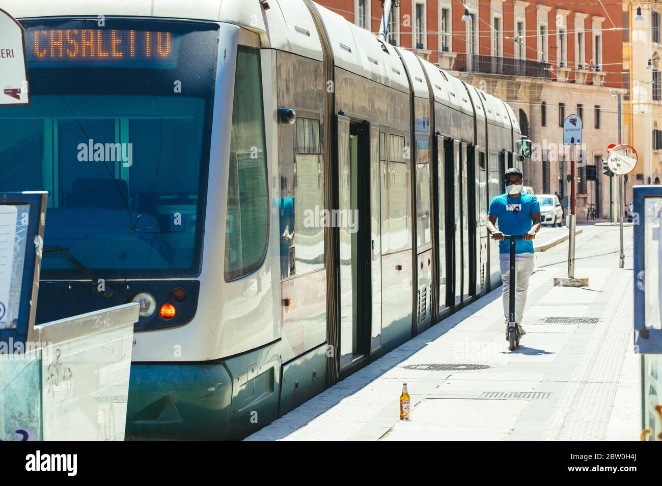 Rome, Italie. 25 mai 2020 tramway pour les transports en commun dans le centre historique de