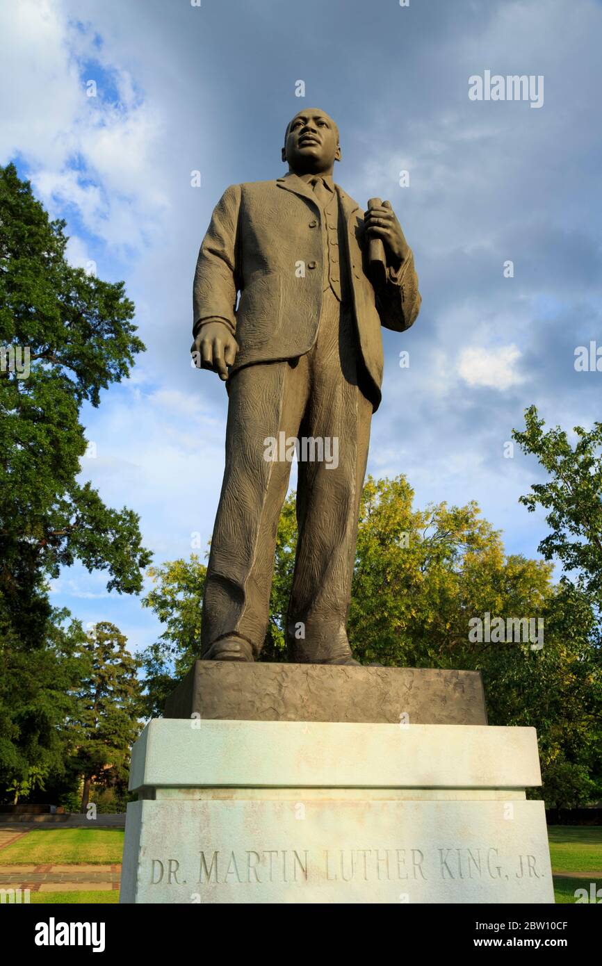 Statue de Martin Luther King, Kelly Ingram Park, quartier historique de la 4e Avenue, Birmingham, Alabama, États-Unis Banque D'Images