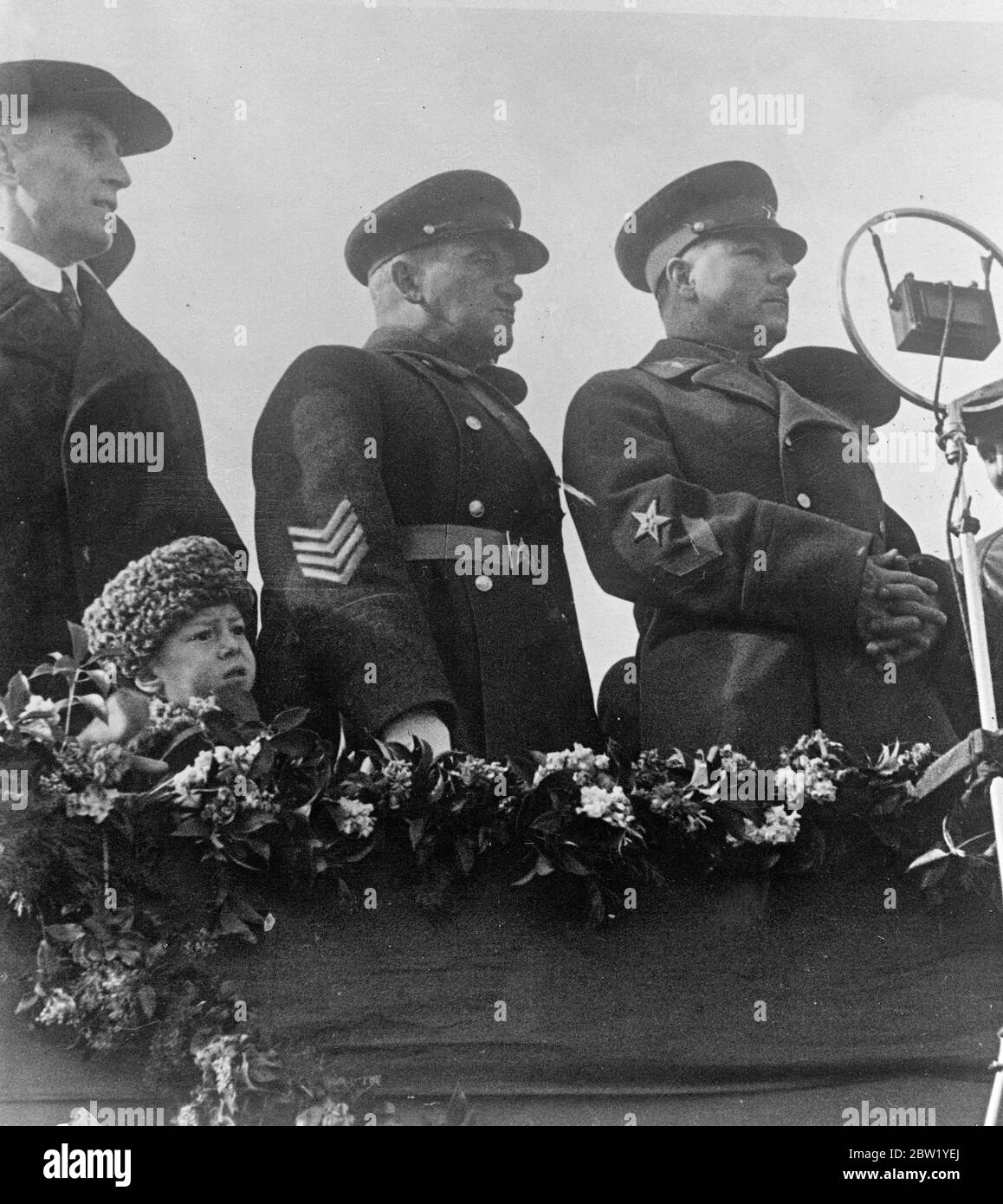 Le général de l'Armée rouge a été signalé en état d'arrestation dans une nouvelle « purge ». Le général Levantovsky, commandant du district transcaucasien, aurait été enlevé de son poste et arrêté lors de la nouvelle "purge" de l'armée soviétique. Levantovsky a été suspendu par Kuibisheff. Selon un message de Varsovie, il est question à Moscou d'une révolte imminente contre la dictature de Joseph Staline. Photos, photo récente du général Levantovsky. 10. Juin 1937 Banque D'Images