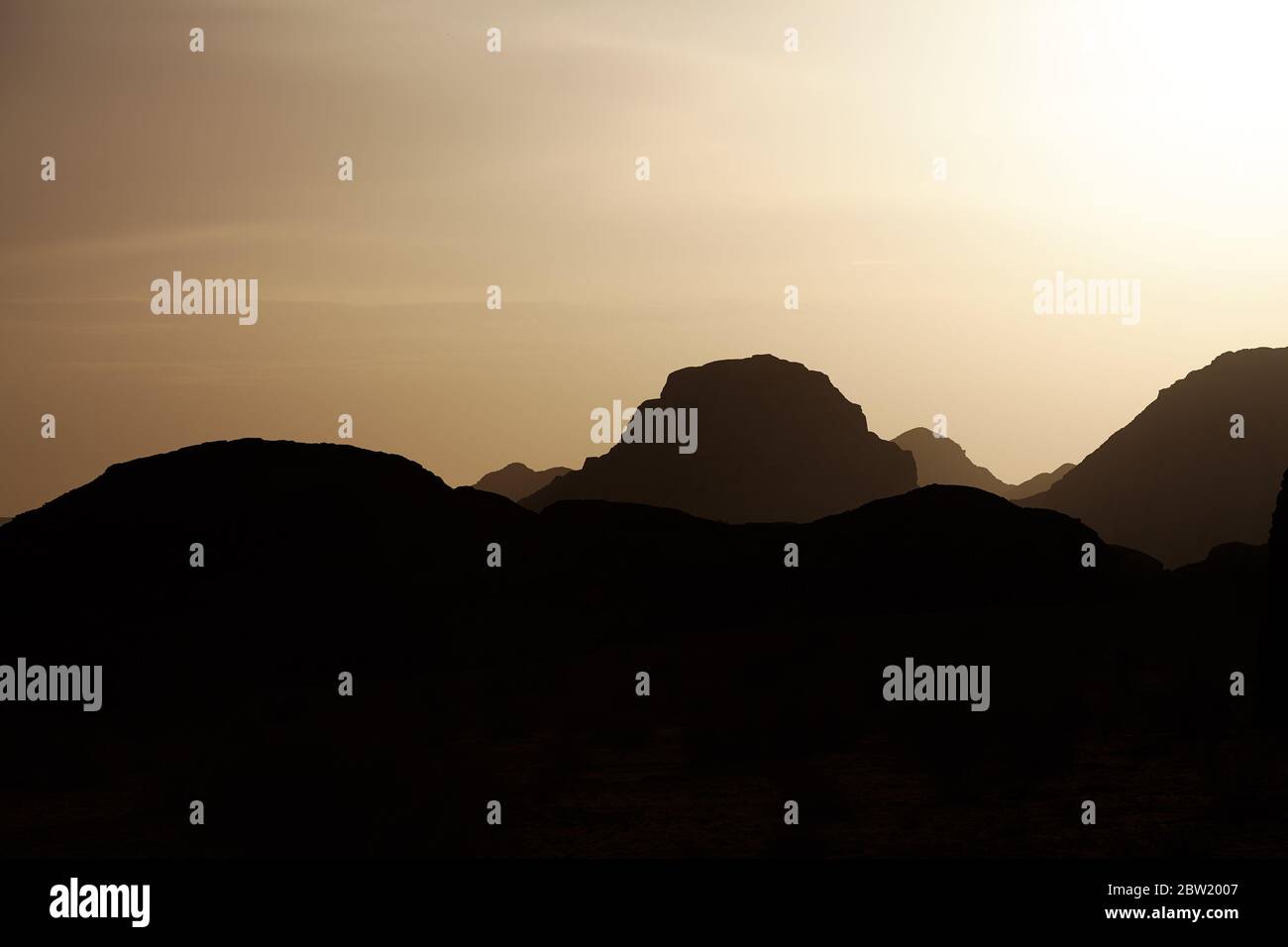 Montagnes siofter au coucher du soleil, désert de Wadi Rum, Jordanie Banque D'Images