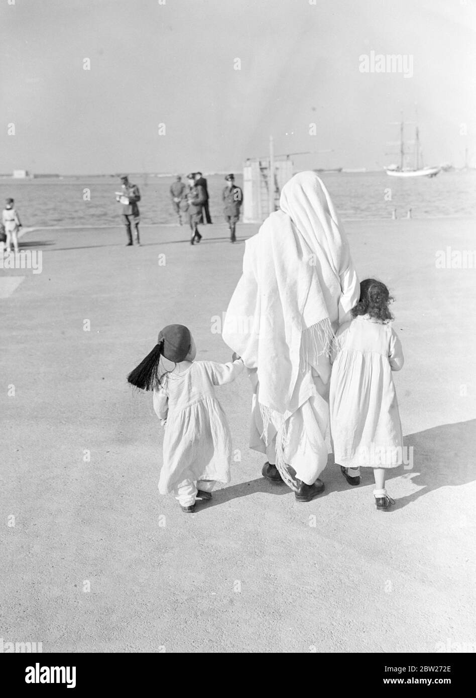 Libye ; femme avec deux enfants Banque D'Images