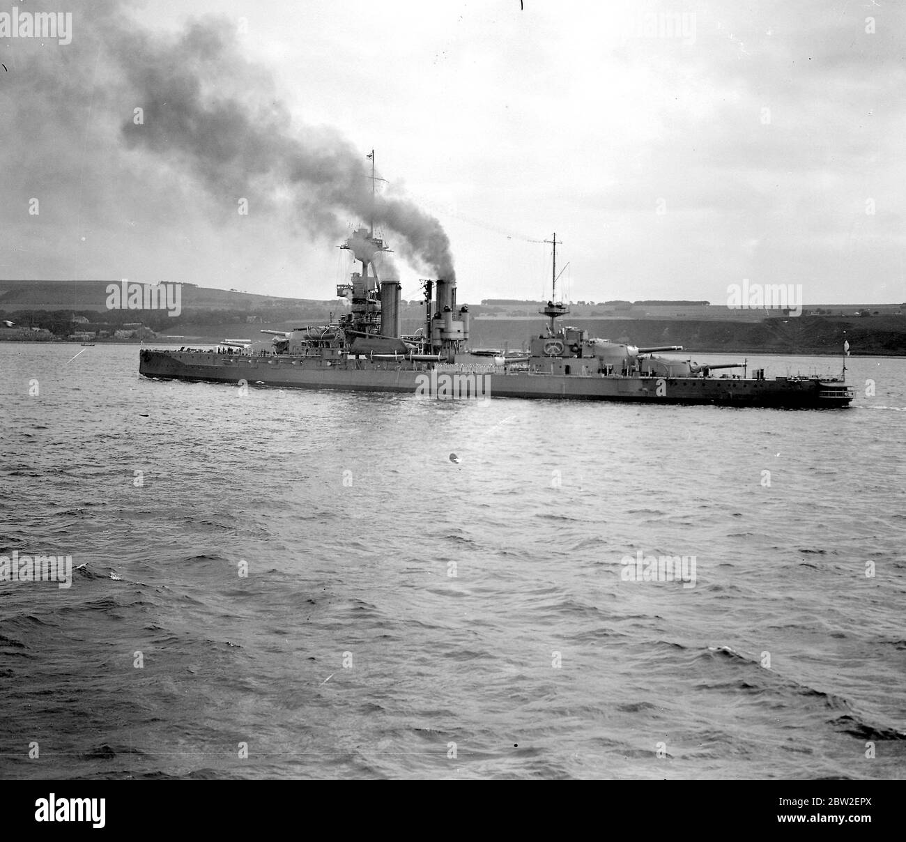 Exercices de la flotte de l'Atlantique dans le Moray Firth. HMS Benbow un cuirassé de la classe Iron Duke. 10 octobre 1928 Banque D'Images