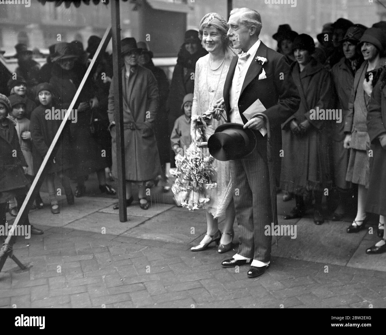 Mariage de Lord Bledisloe et de Mme Cooper-Smith à St Paul, Knightsbridge. 16 avril 1928 Banque D'Images