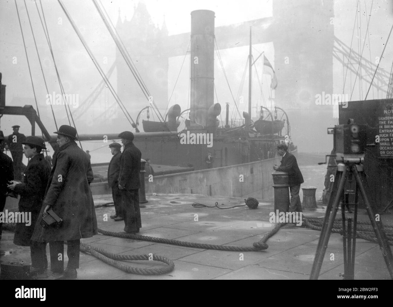 Vaisseau mystère dans la Tamise. 2 décembre 1918 Banque D'Images