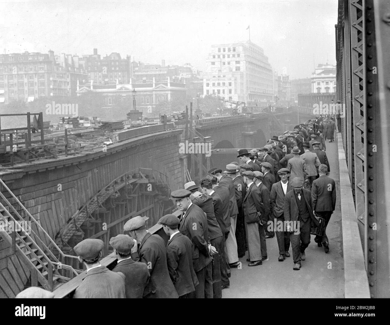 Pont Waterloo en voie de Demolishion. Le dernier site Free Sight de Londres. 25 juin 1934 Banque D'Images