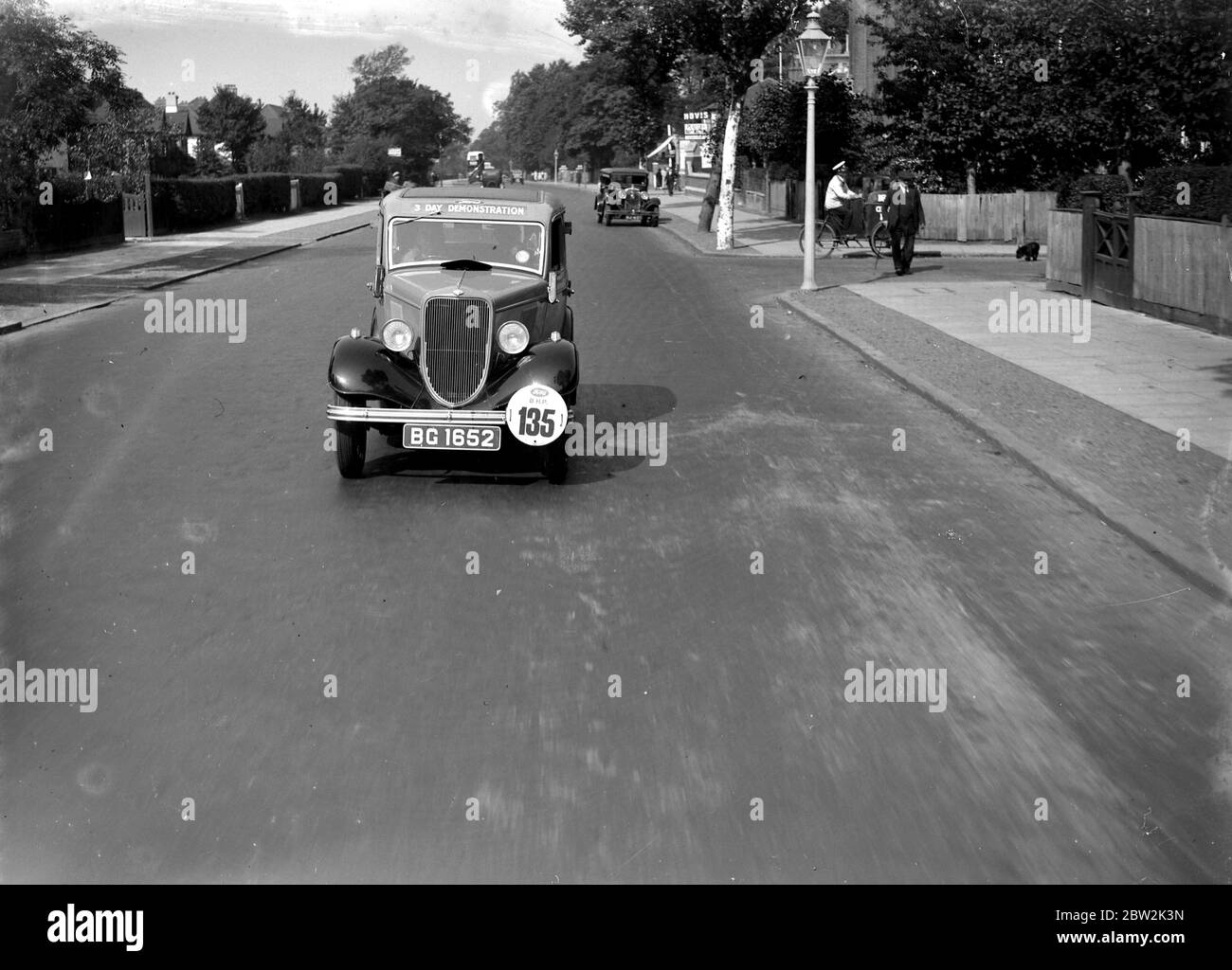 Rallye automobile noir et blanc Banque de photographies et d’images à ...