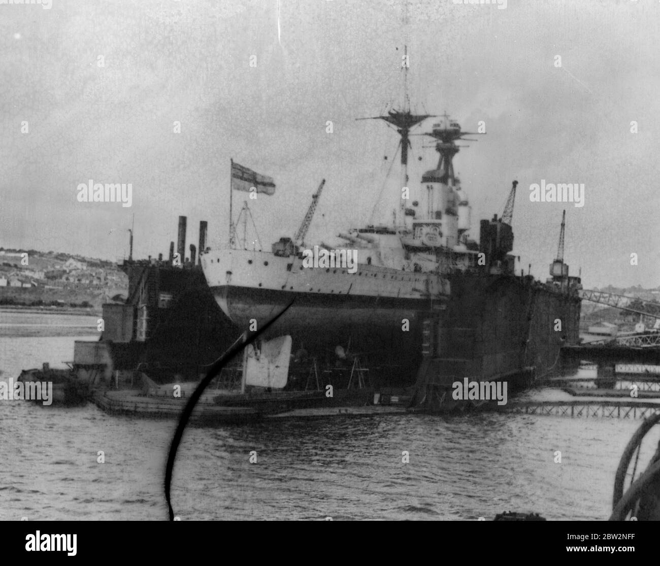 HMS Resolution un cuirassé de la classe Revenge en cale sèche à Plymouth . 20 juillet 1930 30, 30, 30, 30, 30, 30, 30, 30, 30, 30 Banque D'Images