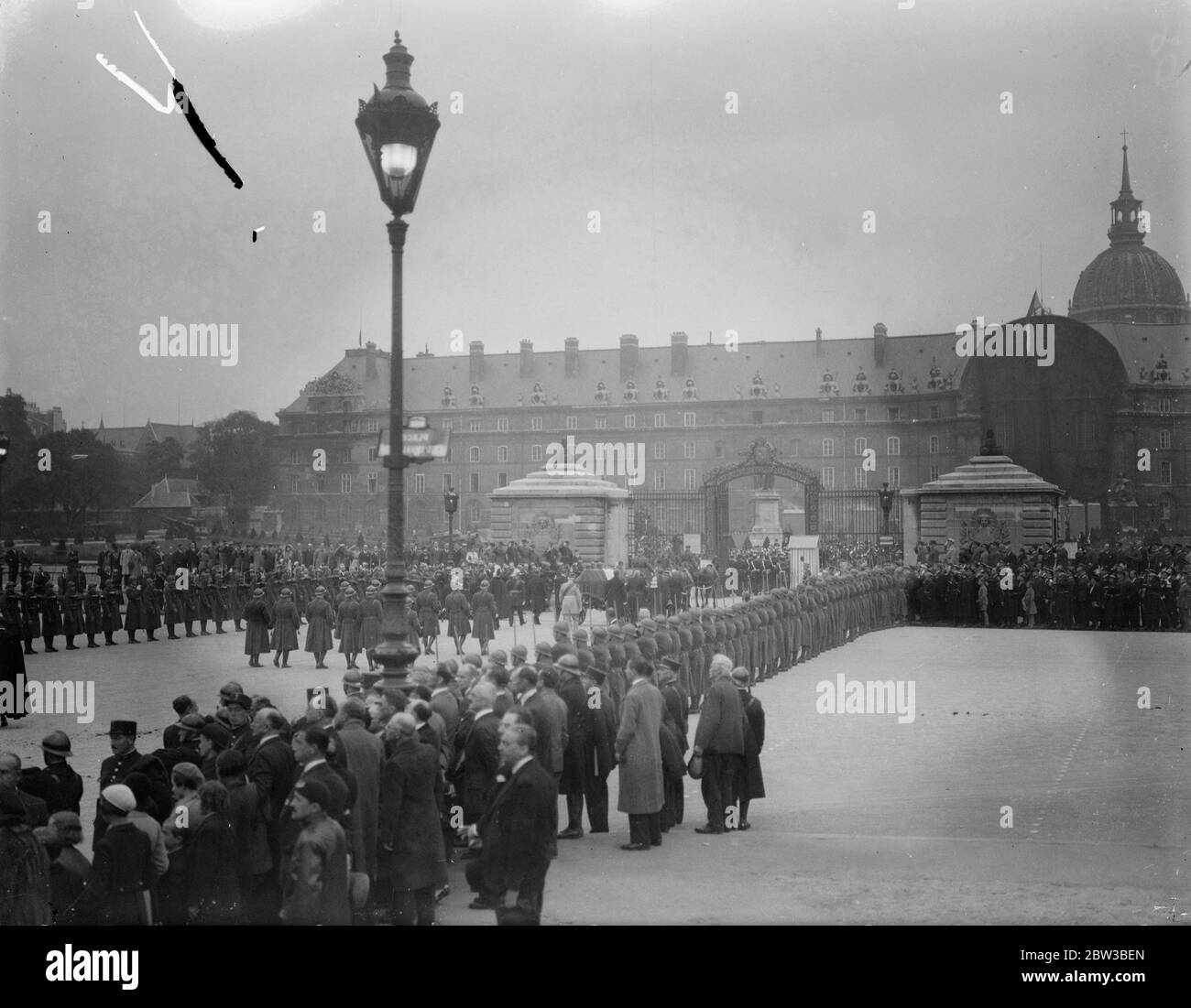 Photo Vintage Obsèques Du Roi Alexandre De Yougoslavie - 17 Octobre 1934 - Tirage Argentique 13x18 Cm