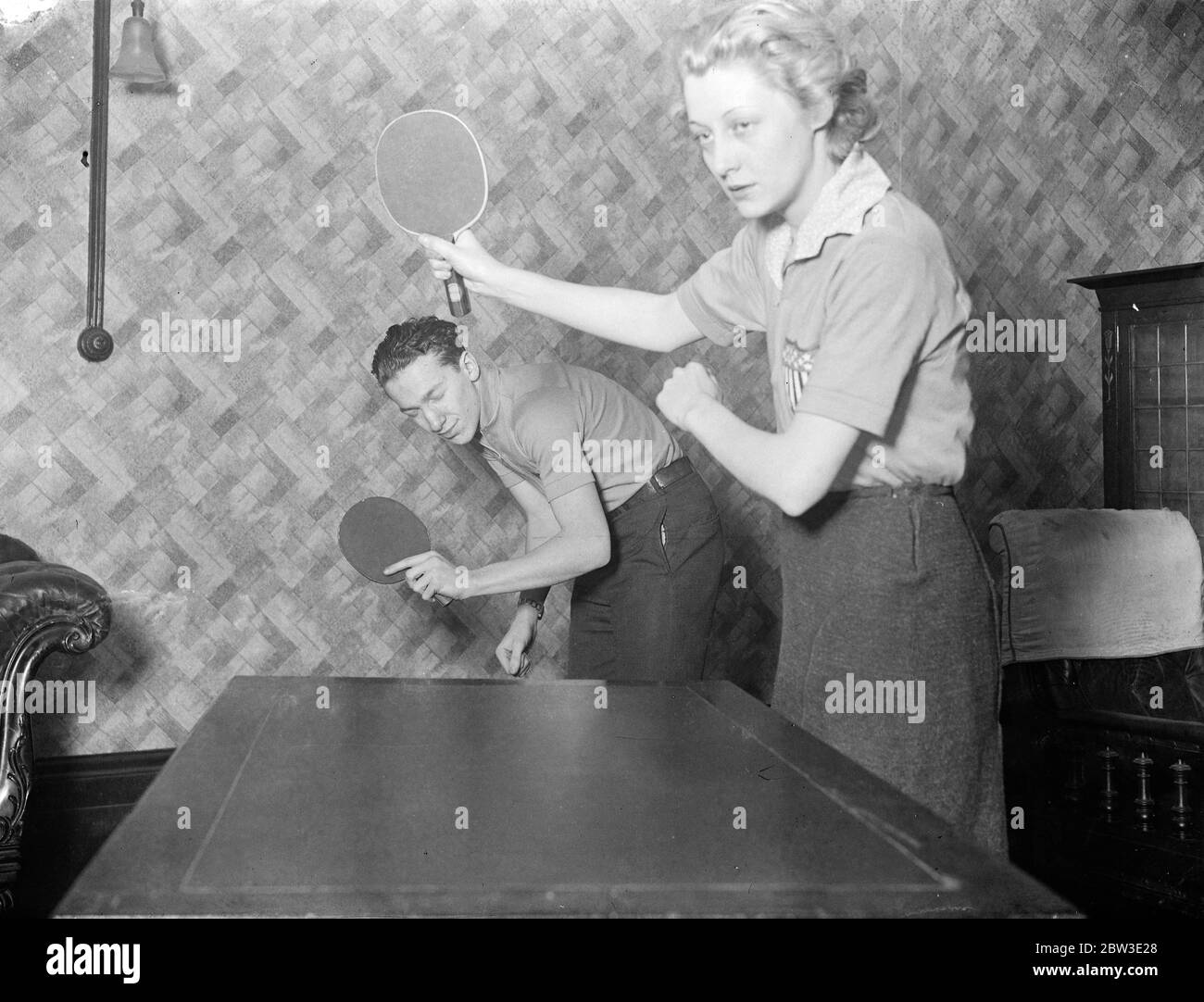 Helen Wills de renommée du tennis de table à Londres pour participer aux championnats du monde . 6 février 1935 Banque D'Images