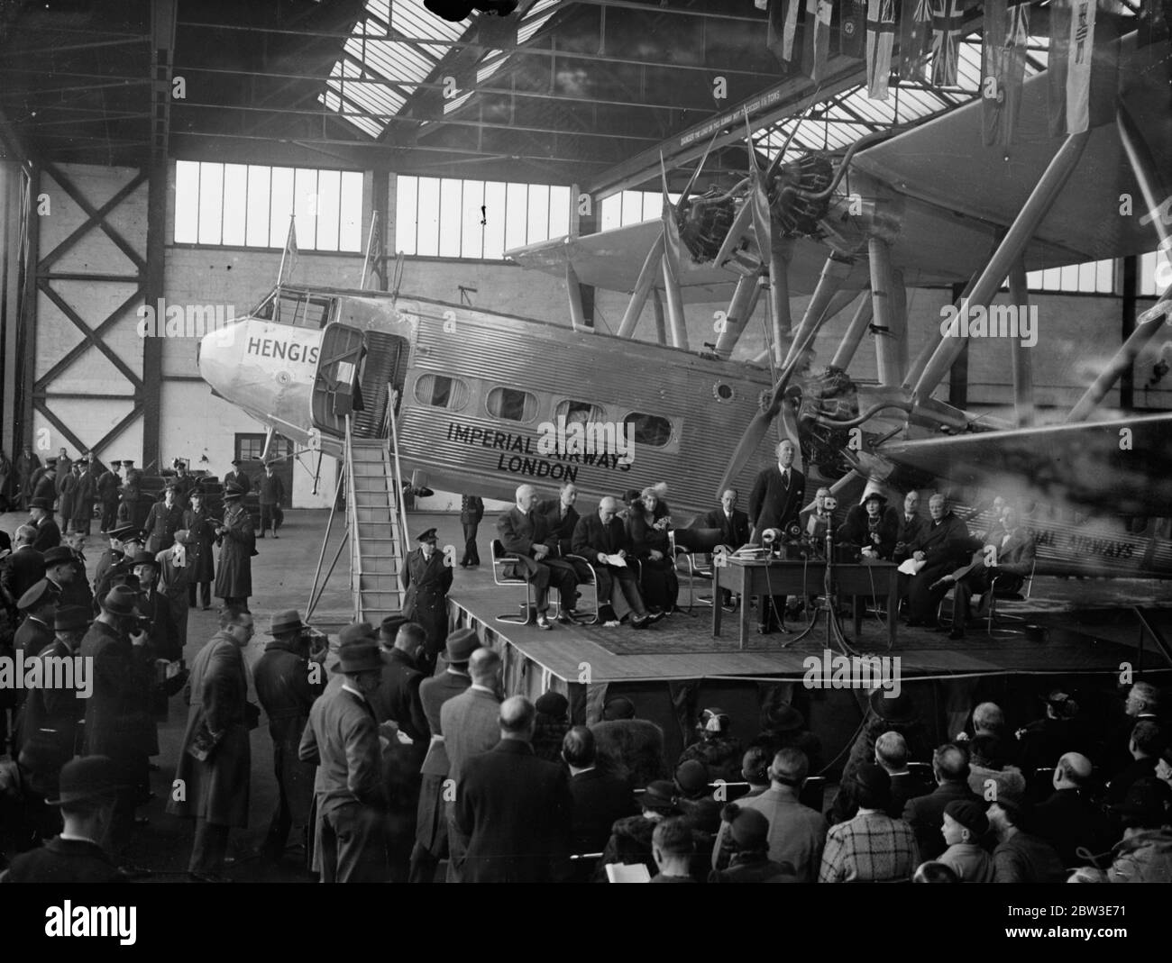 Nouveau-Angleterre - Australie un service de courrier aérien inauguré par le ministre de l'Air et ministre des postes à Croydon . 8 décembre 1934 Banque D'Images