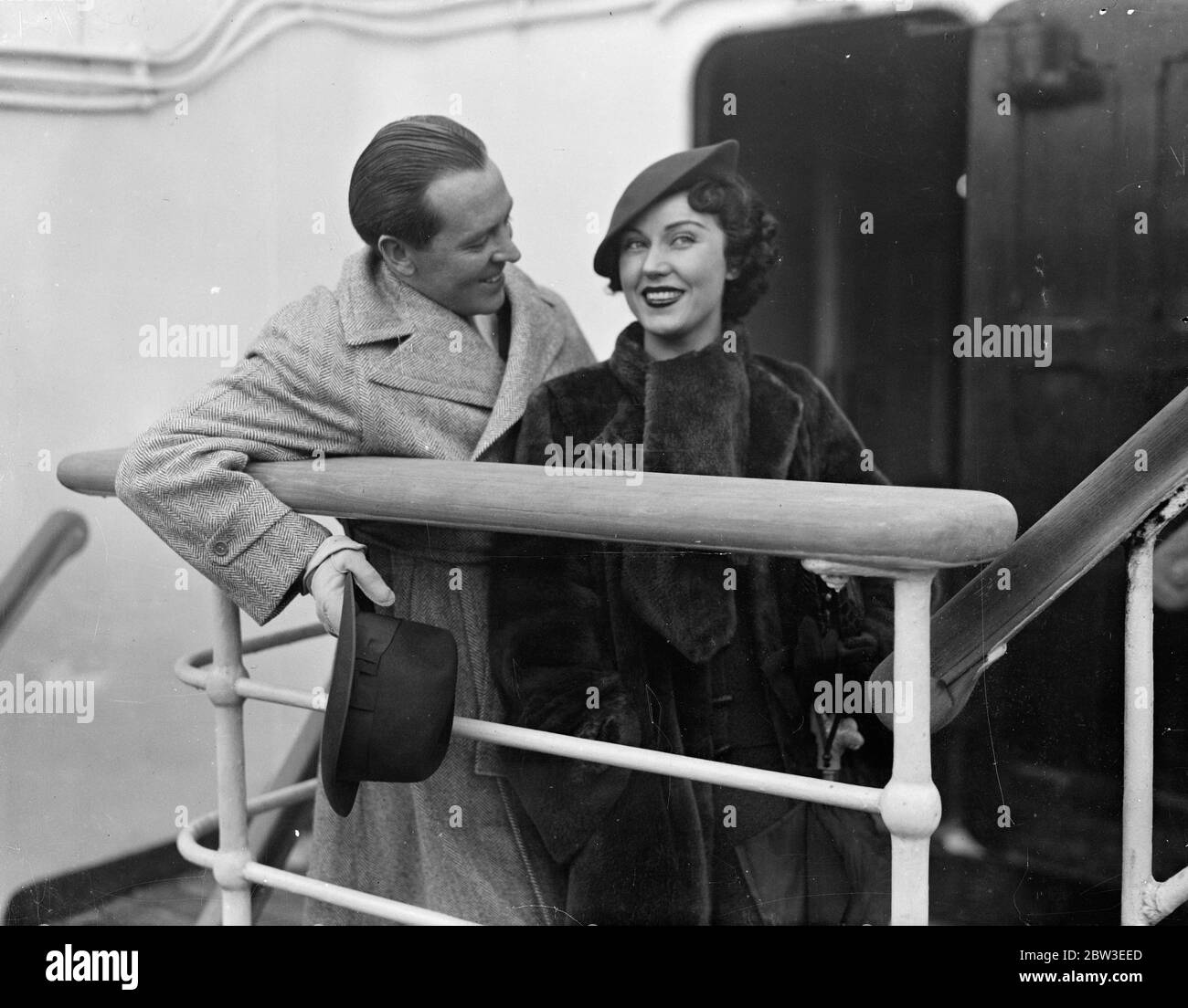 Mlle Fay Wray , star du cinéma , arrive à l'étranger le Majestic de New York . 21 décembre 1934 Banque D'Images