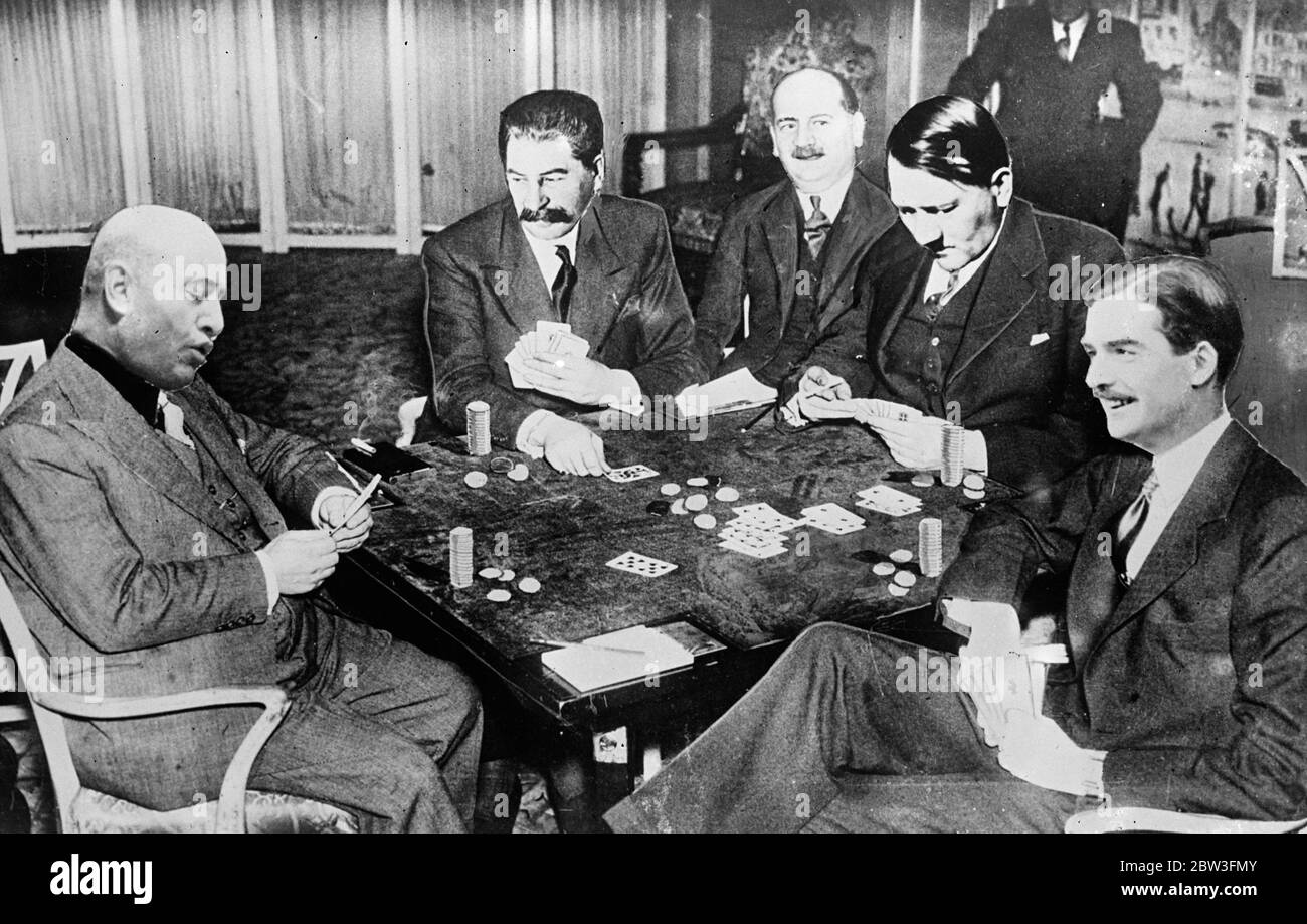 La situation européenne , vue par les yeux des Américains , est comme un jeu de poker . Dans cette image composite qui est publiée en Amérique comme une plaisanterie de la journée d'avril Fool , les hommes qui sont le moulage de l'histoire du monde sont vus poser leurs cartes sur la table . Mussolini ( à gauche ) semble apprécier de garder les autres se demander , mais son subterfuge est perdu sur M. Anthony Eden ( à droite ) qui porte un sourire encore plus cher que d'habitude . Staline (deuxième de gauche) se satisfait de sa main rouge et en effet , le membre le plus inquiet du parti semble être Adolf Hitler , dont les yeux sont Banque D'Images